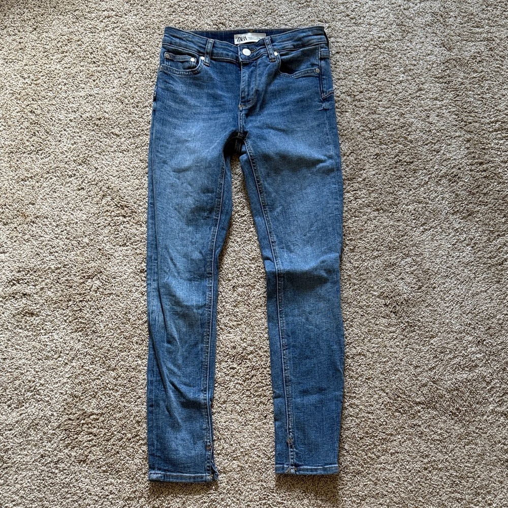 Zara Women's Classic Blue Skinny Jeans